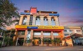 Fabhotel Neena Palace